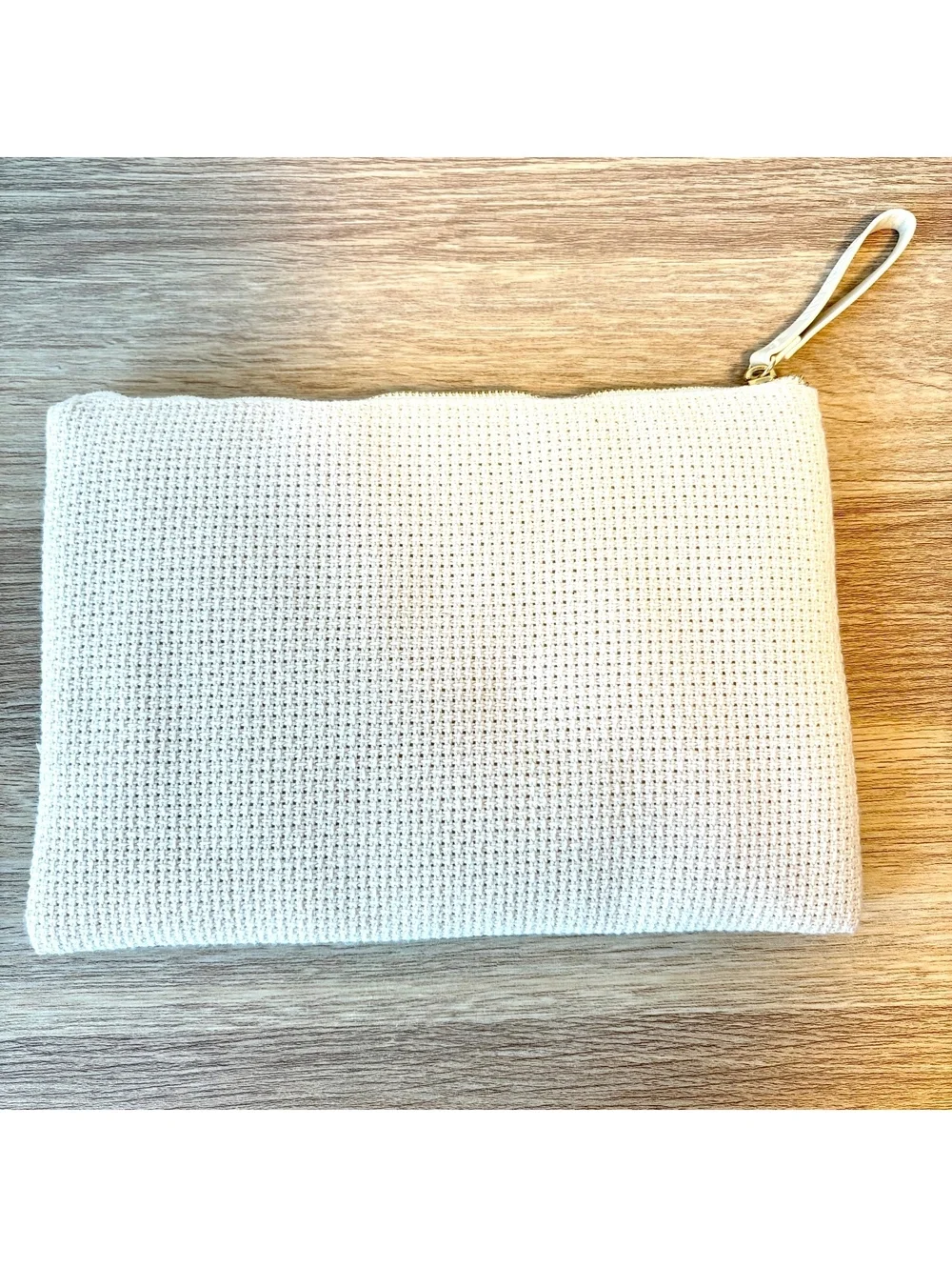 Guerlain Makeup Pouch, White Bag, Woven Style, Paris Bee Emblem Cosmetics